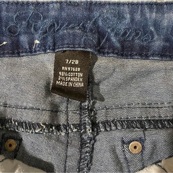 Request Jeans - Picture 6 of 6